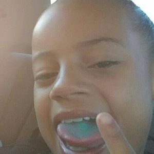 Meet your Posher, Akeirra